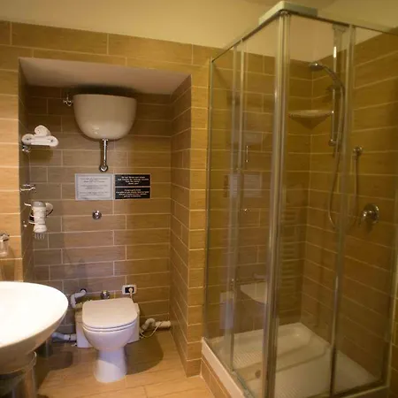 La Galleria 4*