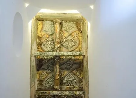 Oda ve Kahvaltı La Galleria