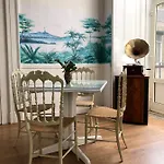 Bed & Breakfast La Galleria 4*