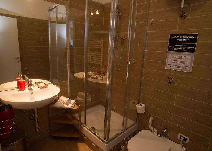 La Galleria 4* Neapol